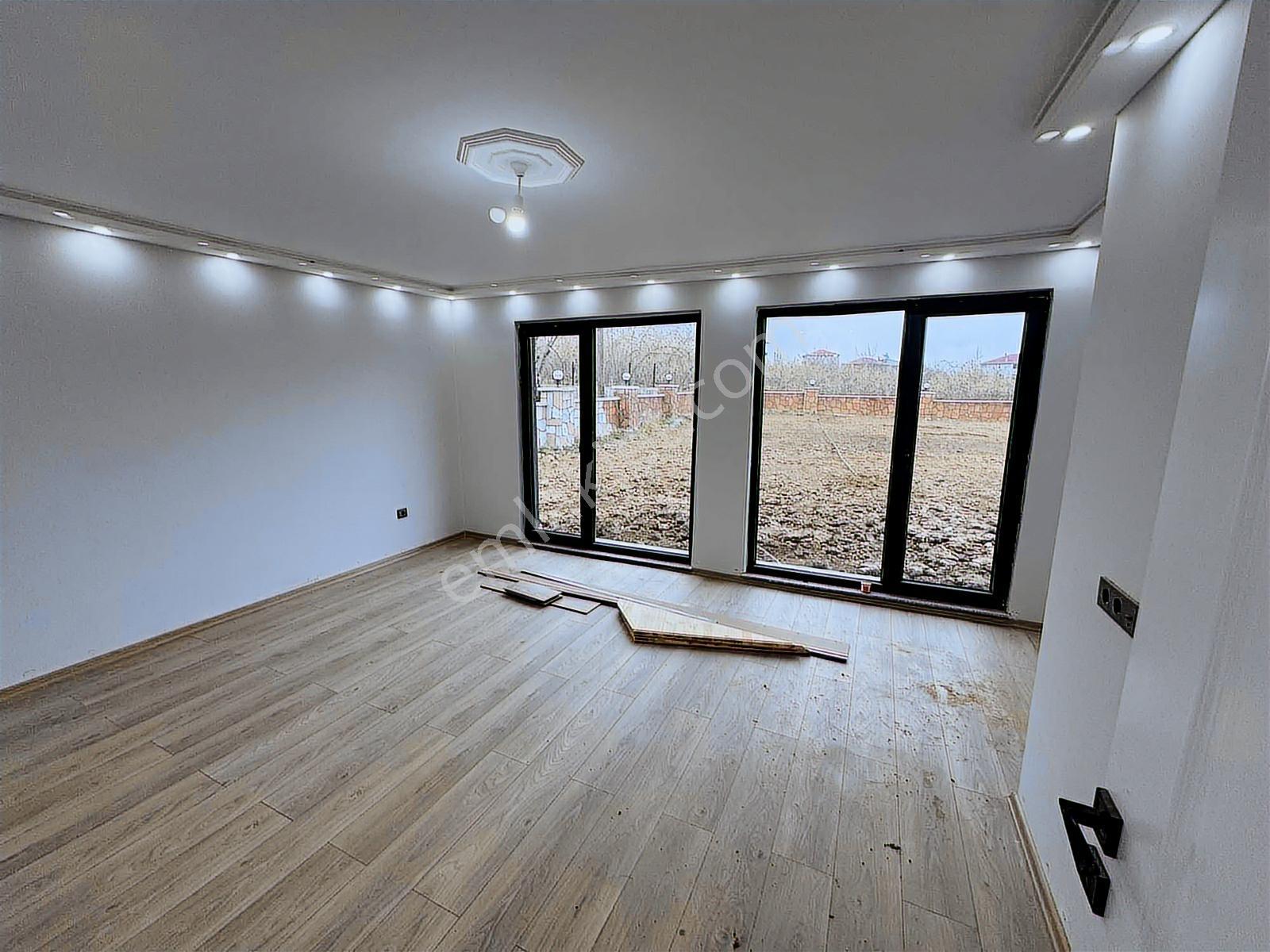 Trabzon Ortahisar Tosköyde Satılık Tamamlanmamış Villa Ve Arsası — fotoğraf 11