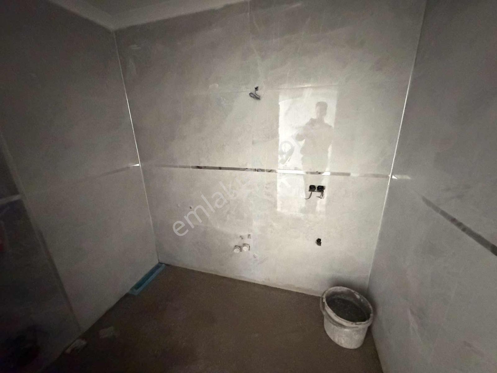 Körfez Hacıosman'da Satılık 2+1 Asansörlü Otoparklı Lüks Daire — fotoğraf 7