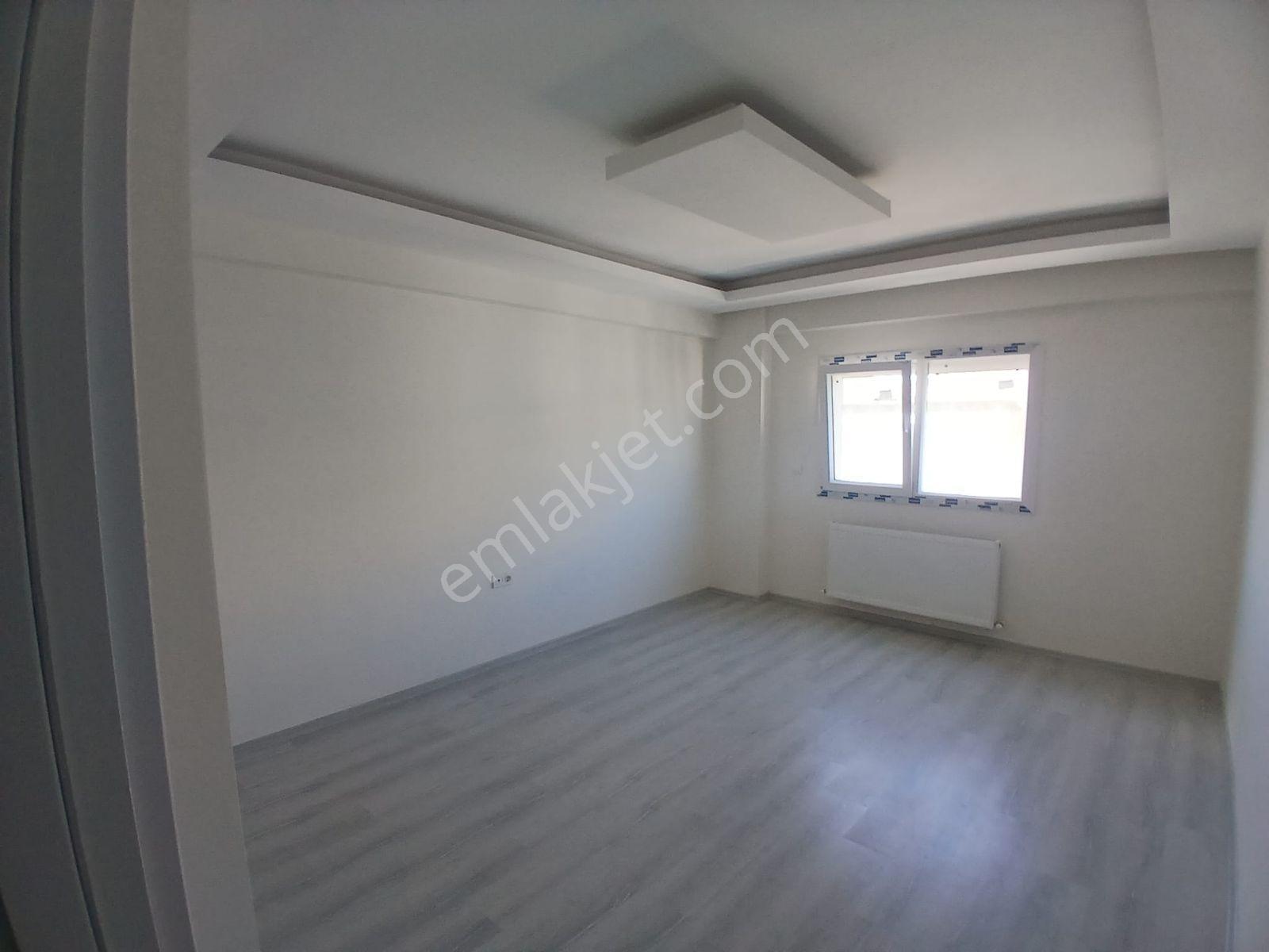 Aliağa Merkezde Sıfır 2+1 Kapalı Mutfak Daire — fotoğraf 4