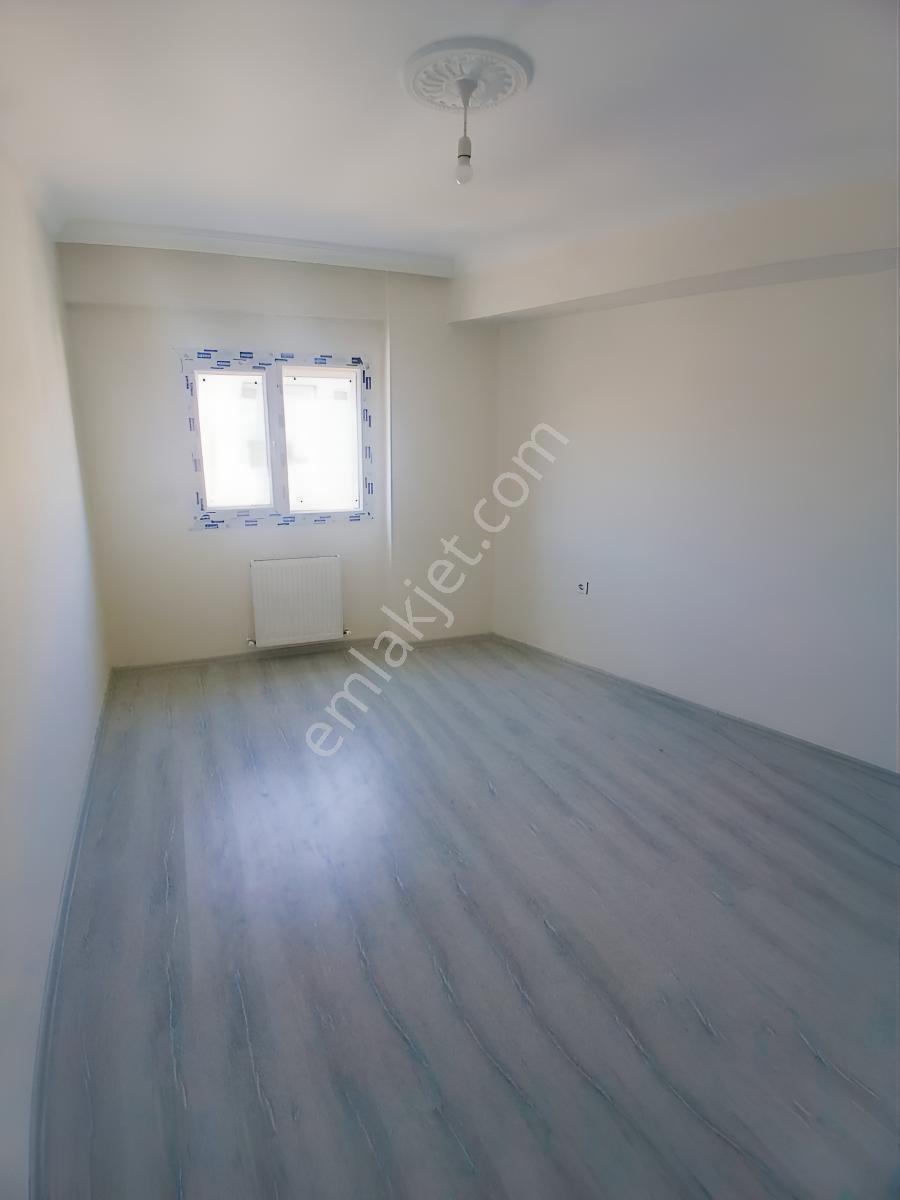 Aliağa Merkezde Sıfır 2+1 Kapalı Mutfak Daire — fotoğraf 8