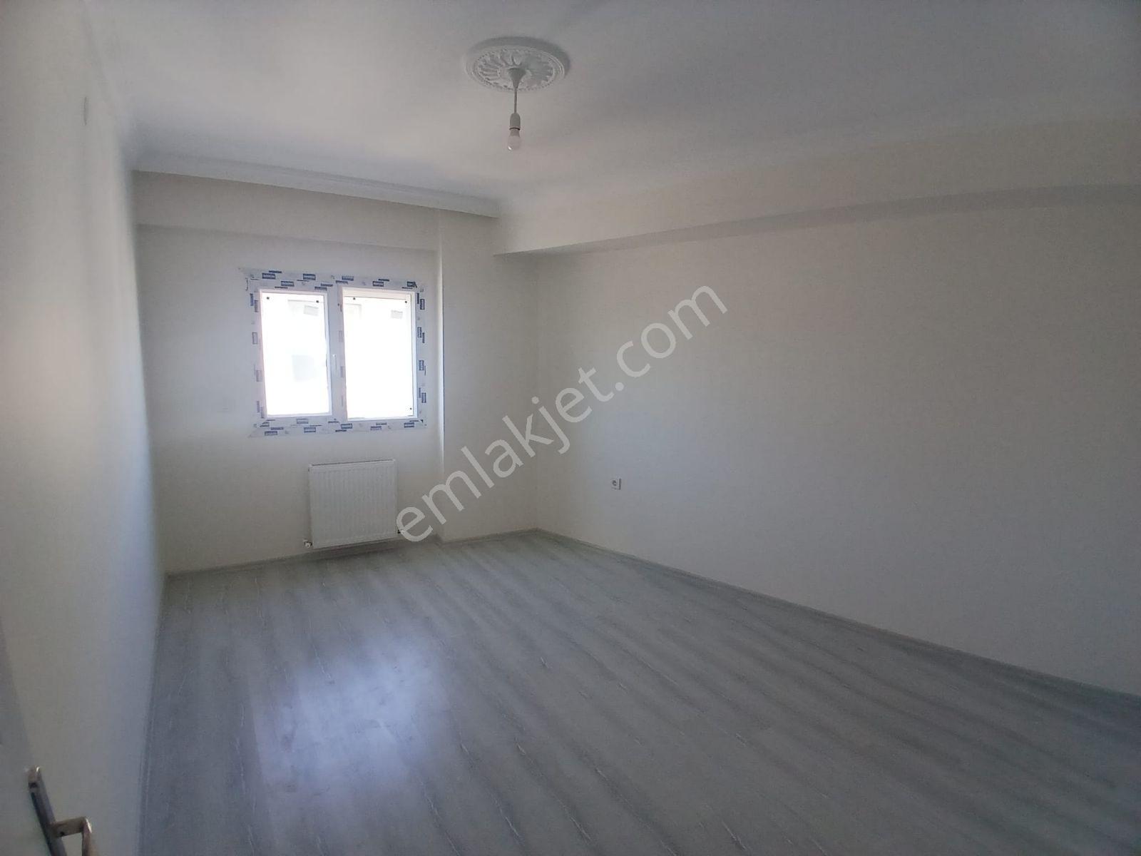 Aliağa Merkezde Sıfır 2+1 Kapalı Mutfak Daire — fotoğraf 11