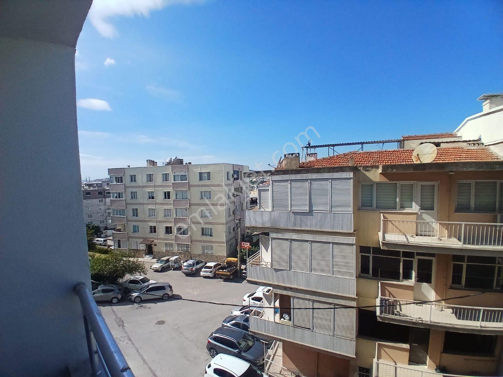 Aliağa Merkezde Sıfır 2+1 Kapalı Mutfak Daire — fotoğraf 13