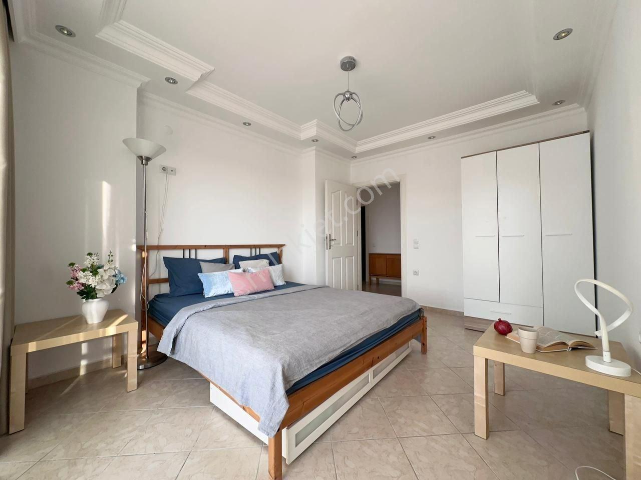 Alanya Kleopatrada Deniz Manzaralı Denize 300m 2+1 Satılık Daire — fotoğraf 8