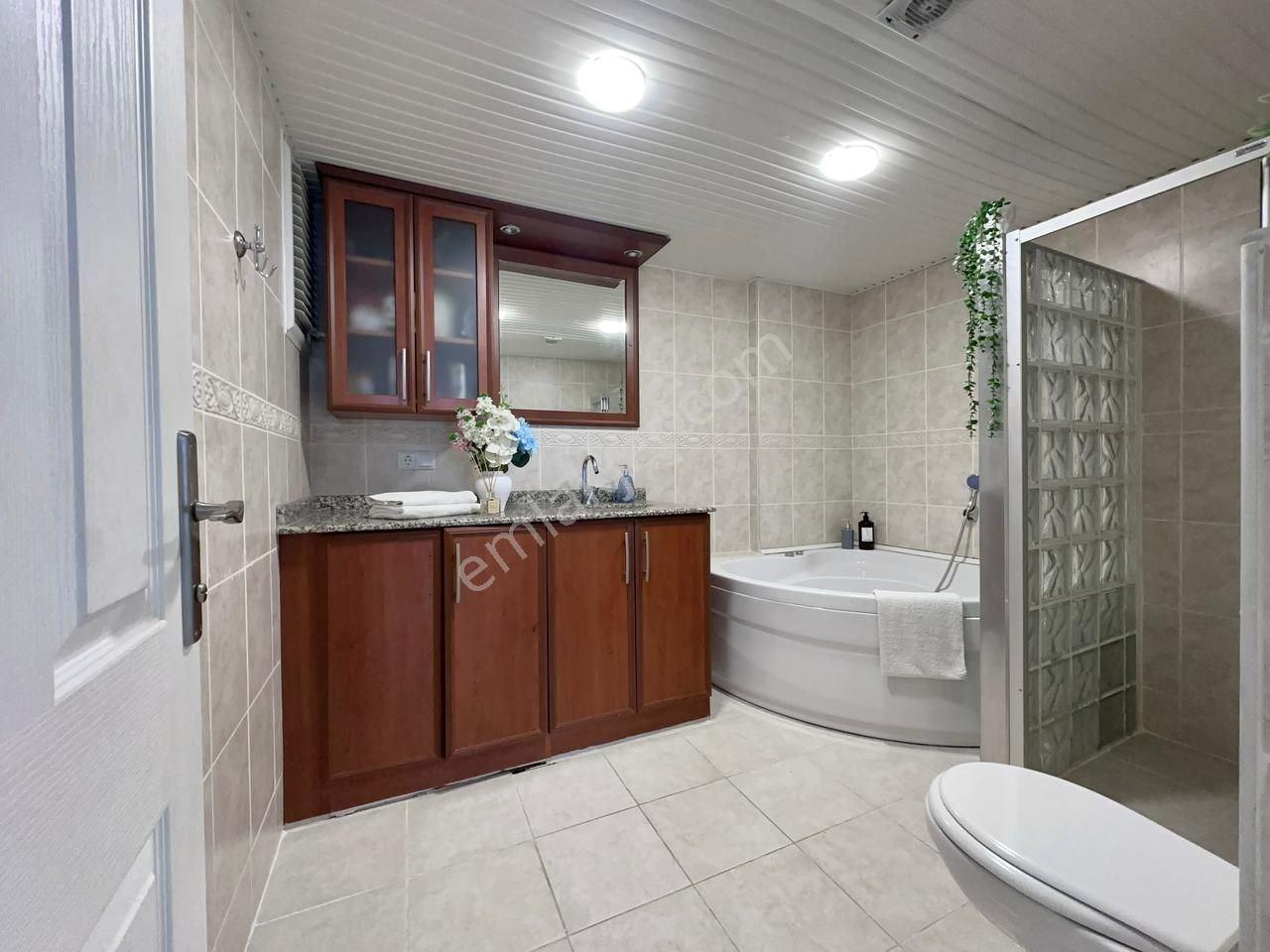 Alanya Kleopatrada Deniz Manzaralı Denize 300m 2+1 Satılık Daire — fotoğraf 16