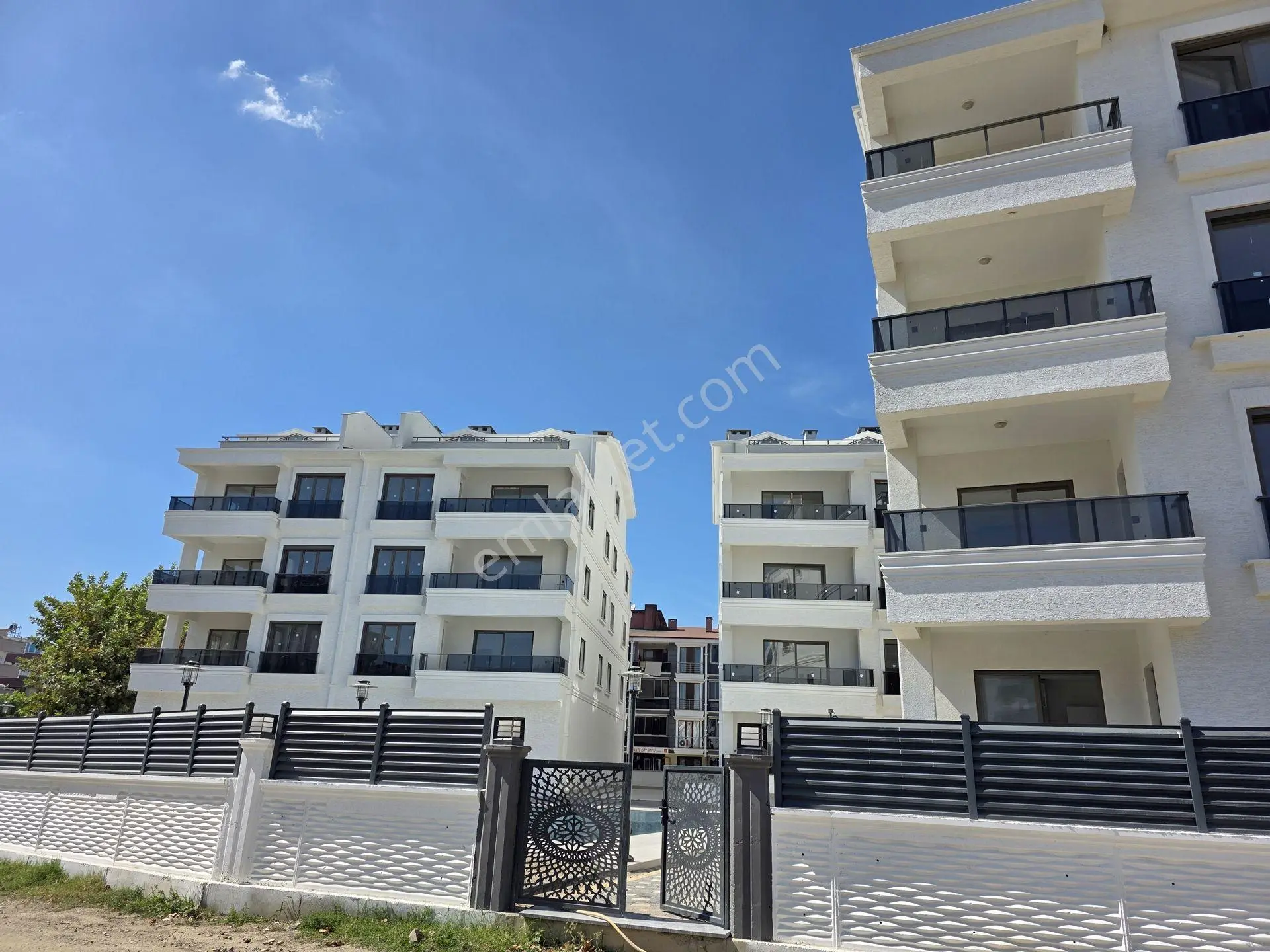 Akçay İkizçay Satılık Daire | Ara Kat | Havuzlu Sitede | Sıfır Daire — fotoğraf 2