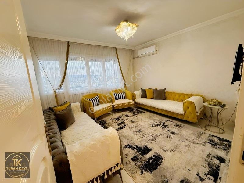 Acil Satılık | Yeşilevlerde 150 M² 2+1 Kattan Bölme Daire