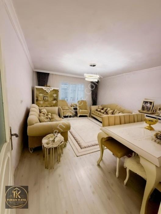 Acil Satılık | Yeşilevlerde 150 M² 2+1 Kattan Bölme Daire — fotoğraf 2