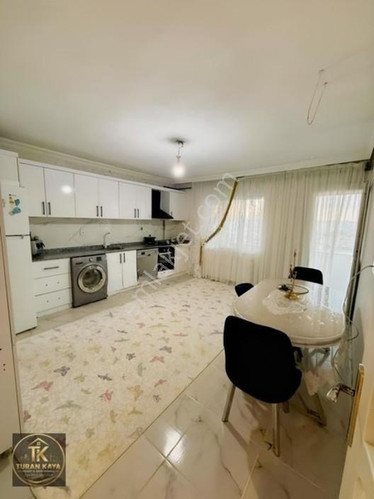 Acil Satılık | Yeşilevlerde 150 M² 2+1 Kattan Bölme Daire — fotoğraf 9