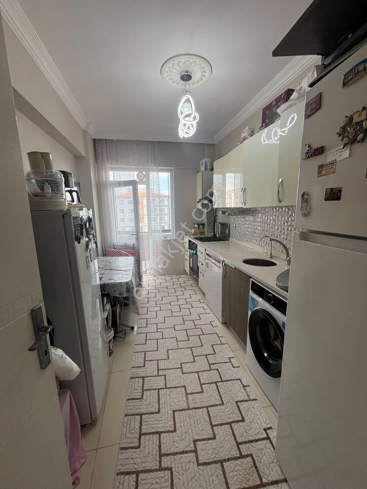 Şirinevler'de 12. Kat Şehir Manzaralı 2+1 Satılık Daire — fotoğraf 6