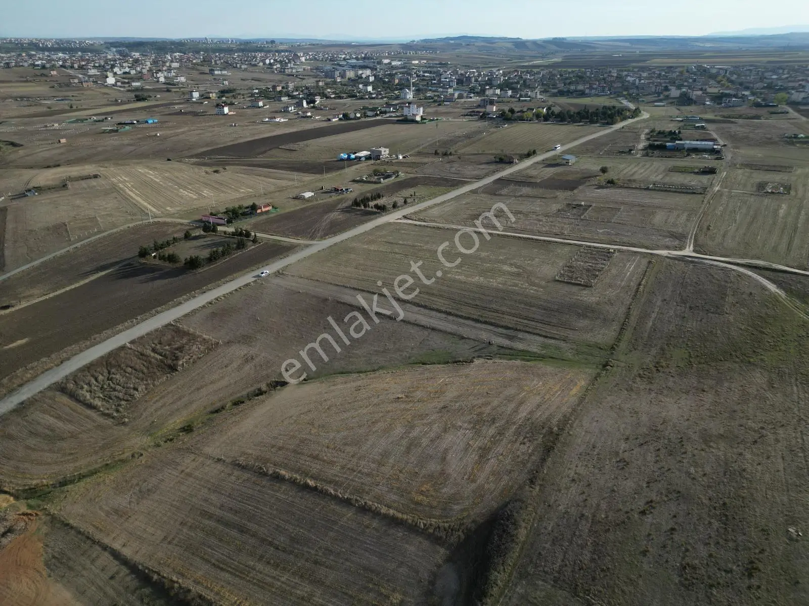 Weew'den Marmaracık'ta Caddeye Yakın 3 Kat İmarlı 1.120m2 Arsa — fotoğraf 5