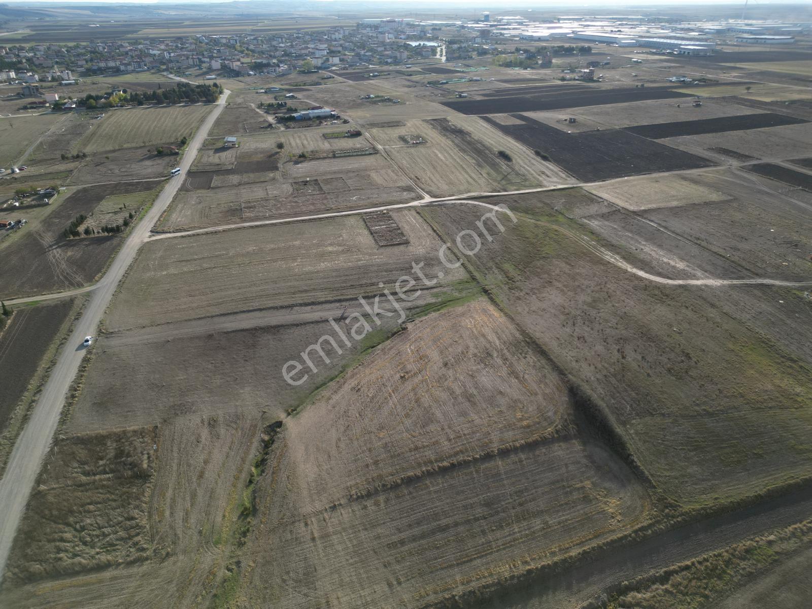 Weew'den Marmaracık'ta Caddeye Yakın 3 Kat İmarlı 1.120m2 Arsa — fotoğraf 9