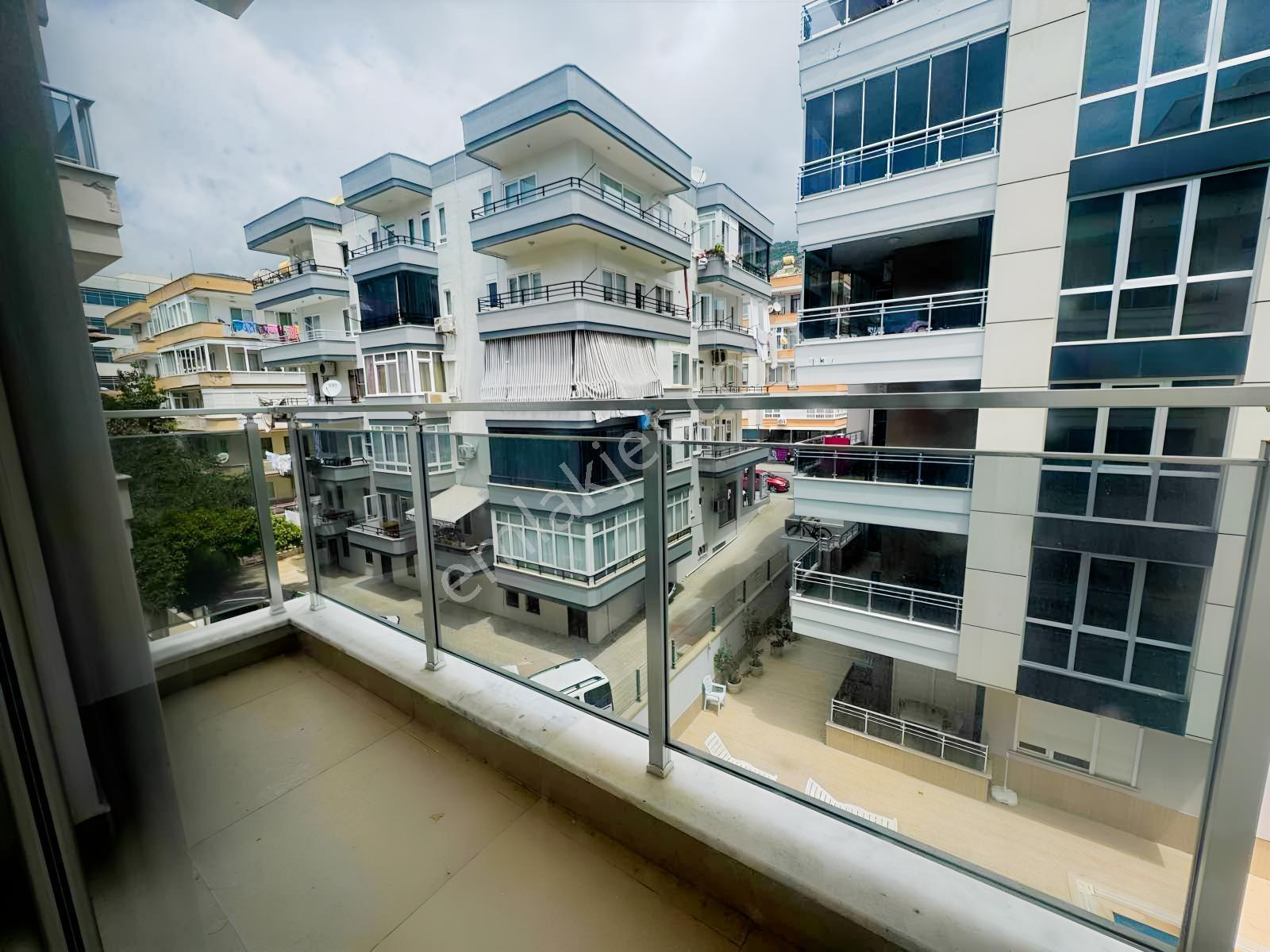 Alanya Saray Mah Satılık 1+1 — fotoğraf 13