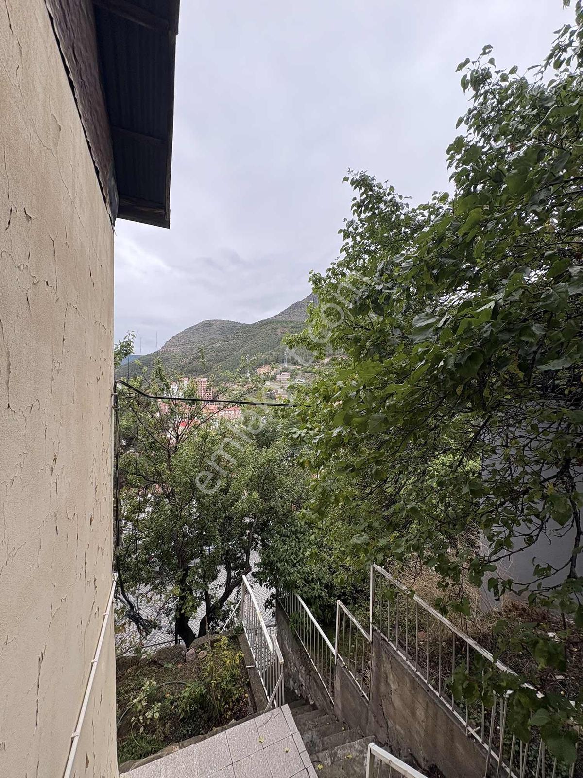 Okan Emlak'tan 255m² Arsa İçinde Yatırımlık Müstakil Ev — fotoğraf 13