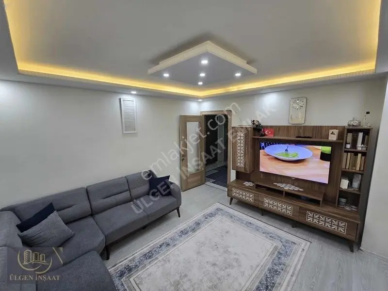 Ülgen İnş Yunusemre Mah Satılık Bahçe Katı 2+1 — fotoğraf 7