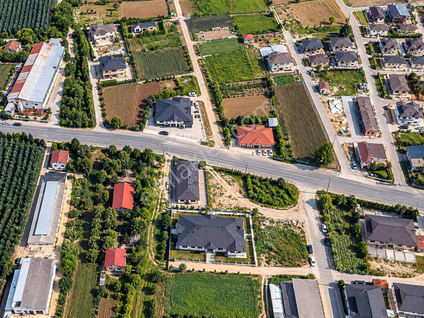 Mg'den Akyazı Merkez Yahyalı Caddesi Üzeri 400 M² İmarlı Arsa — fotoğraf 4
