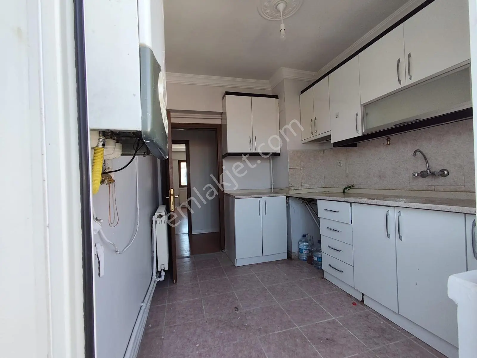 Yılmaz Gayrımenkulden Yapılı 3+1 Masrafsız Köşe Başı Ön Cepe 3+1 — fotoğraf 16
