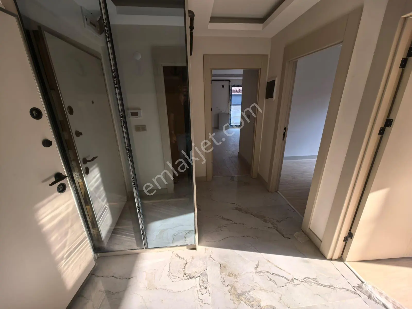 Toprak Emlaktan Ank Keçiören Aktepe Mah De Sıfır 2+1 Lüx Yapılı Daire — fotoğraf 4