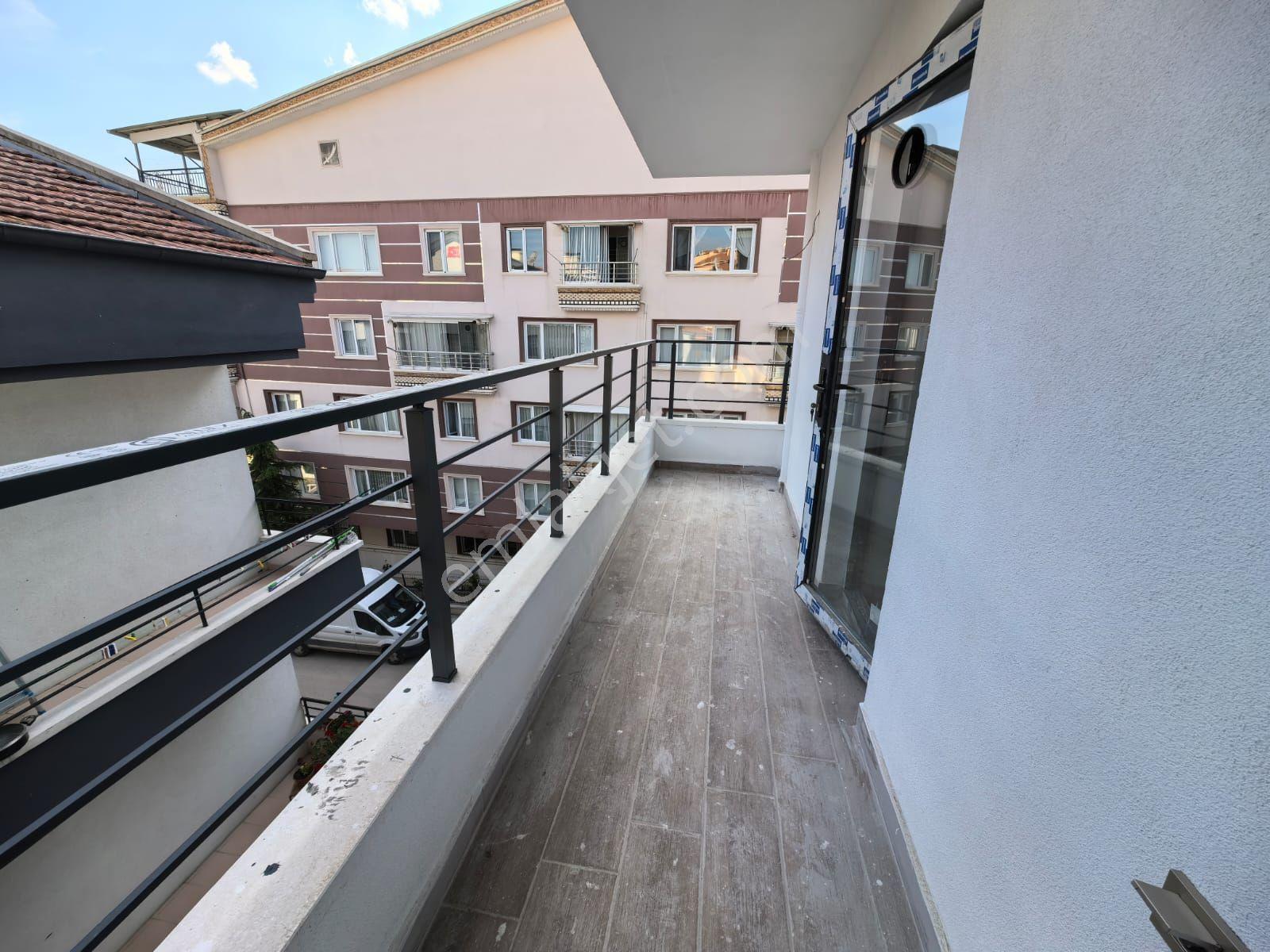 Toprak Emlaktan Ank Keçiören Aktepe Mah De Sıfır 2+1 Lüx Yapılı Daire — fotoğraf 25