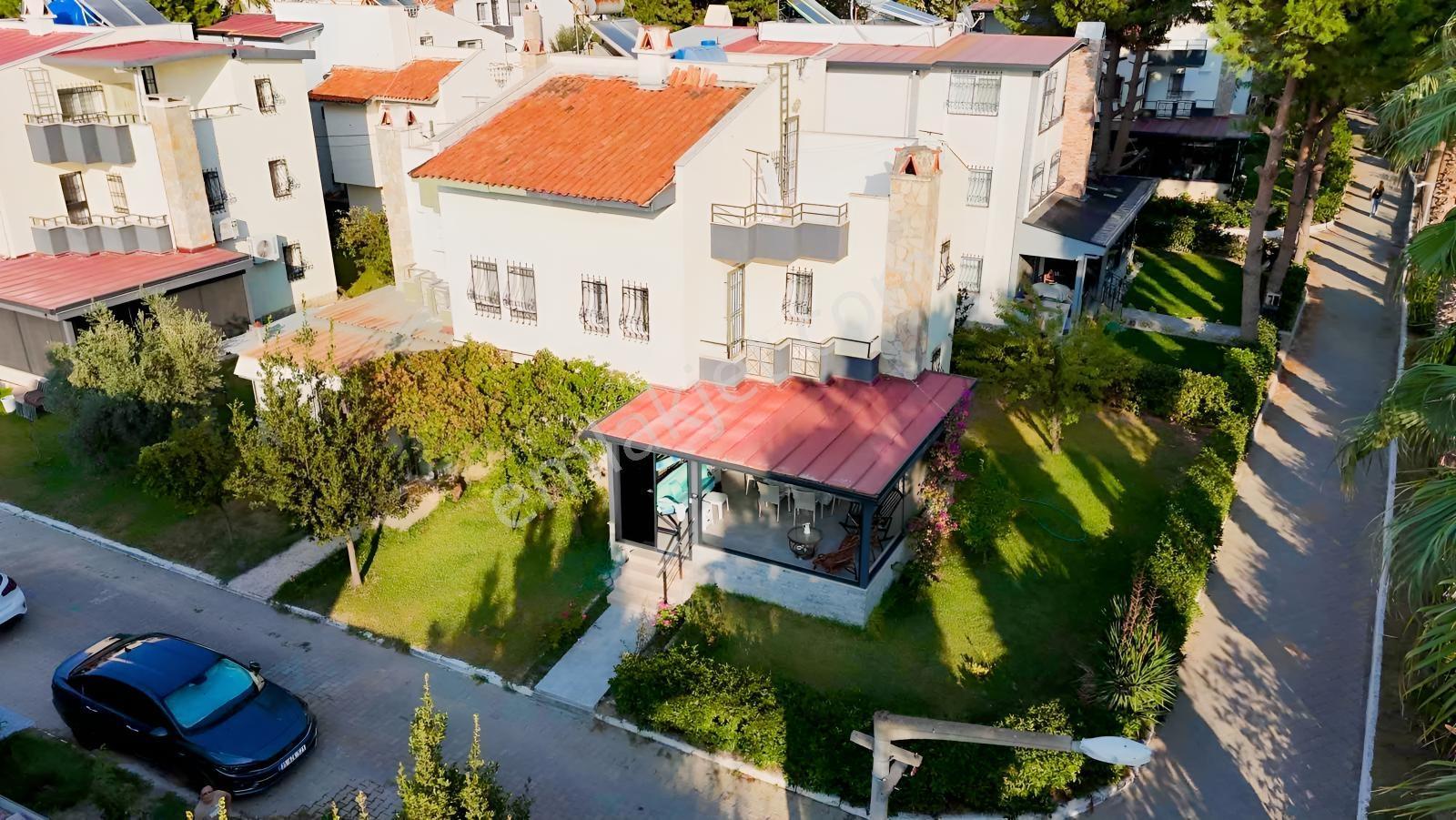 Yavansu'da Batı Yakası Sitesinde 4+1 Köşe Konumlu Satılık Villa — fotoğraf 3