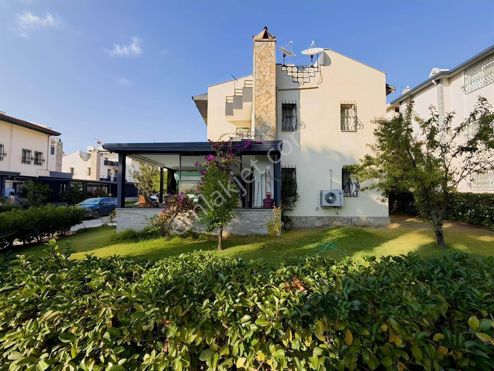 Yavansu'da Batı Yakası Sitesinde 4+1 Köşe Konumlu Satılık Villa — fotoğraf 5