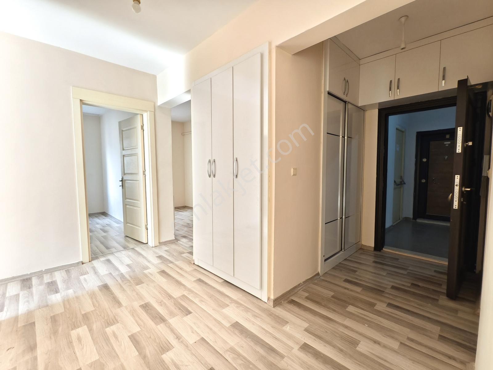 Gölkent Konutlarında Ara Kat İçi Yapılı Satılık Daire