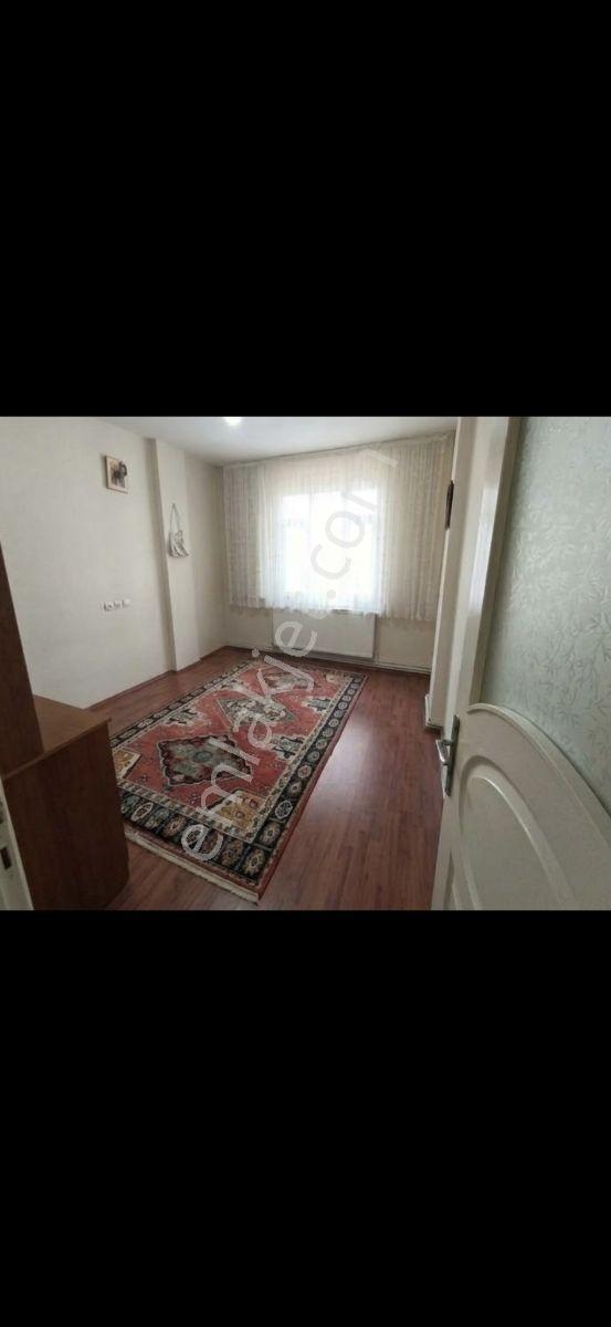 Bağcılar Yüzyıl Metrosunun Hemen Arkasında! Fırsat 3+1 Daire — fotoğraf 4