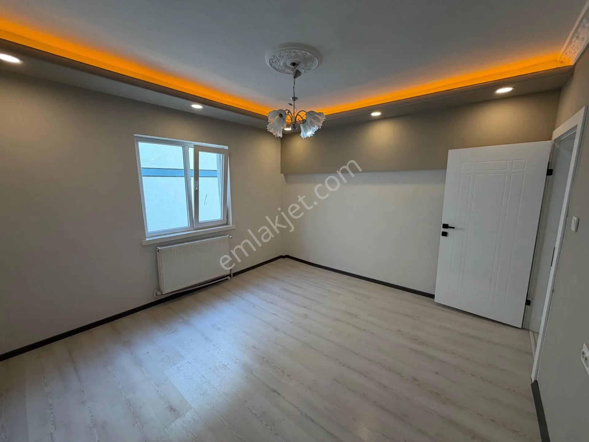 Akşemsettin Mahallesi'nde 3+1 Ara Kat Ön Cephe Full Yapılı Krediye Uygun Satılık Daire! — fotoğraf 11