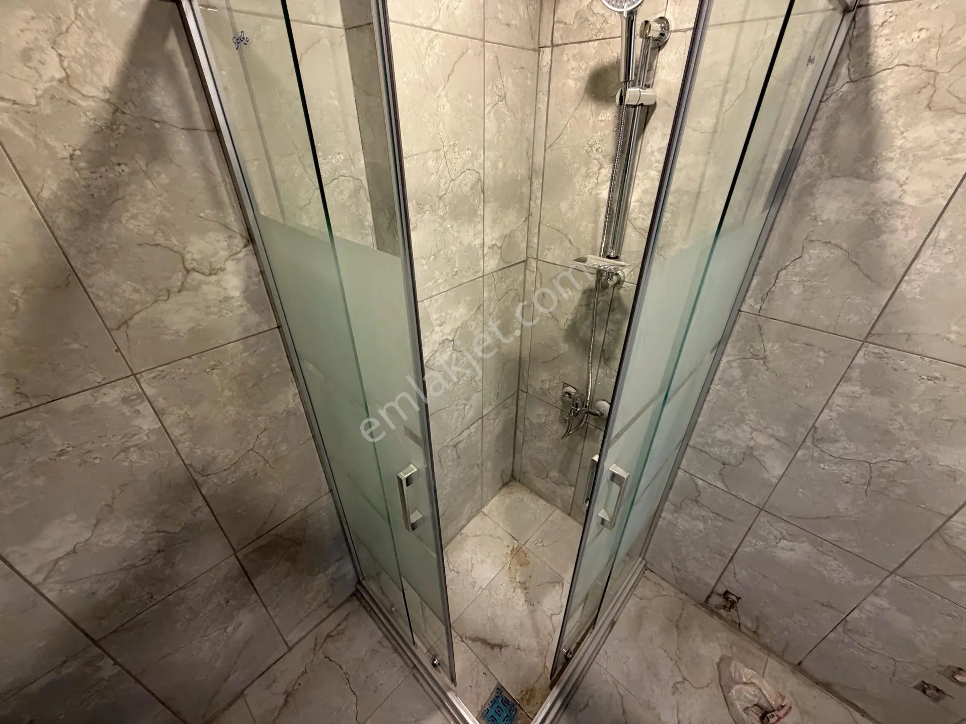 Akşemsettin Mahallesi'nde 3+1 Ara Kat Ön Cephe Full Yapılı Krediye Uygun Satılık Daire! — fotoğraf 17