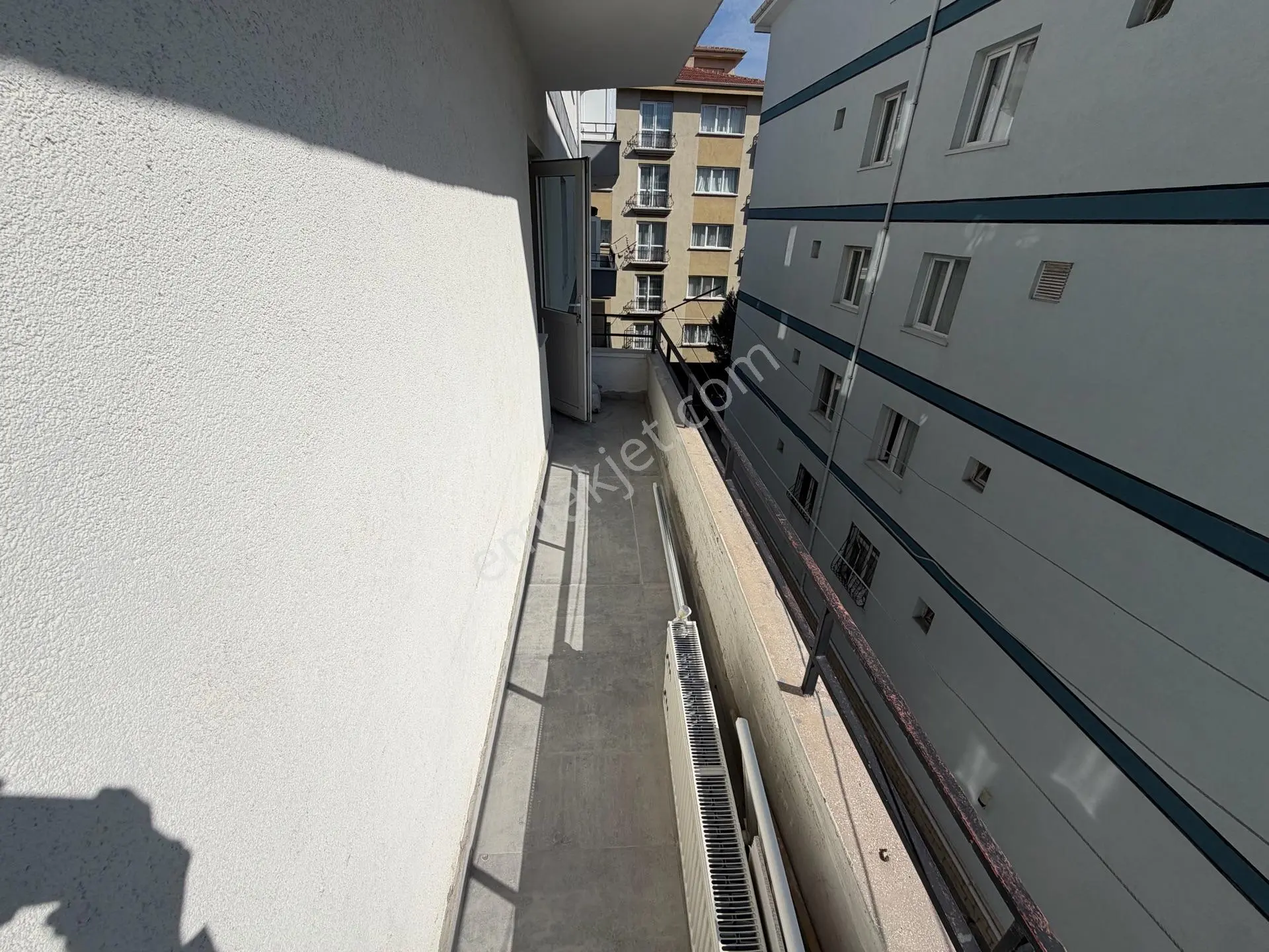 Akşemsettin Mahallesi'nde 3+1 Ara Kat Ön Cephe Full Yapılı Krediye Uygun Satılık Daire! — fotoğraf 30
