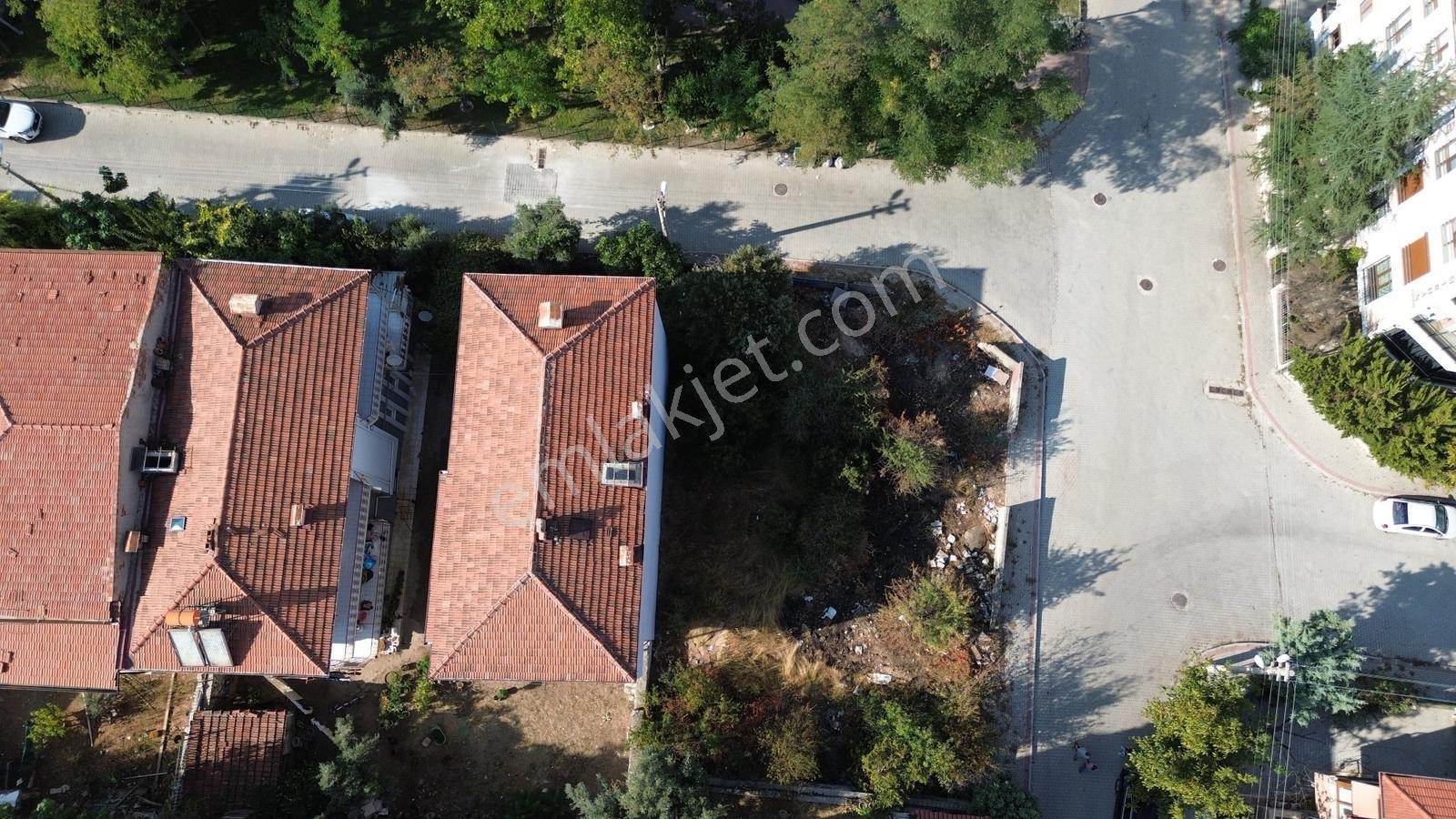 Bağbaşı Kervansarayda Çok Güzel Konum 3 Kat İmarlı Satılık Arsa — fotoğraf 3