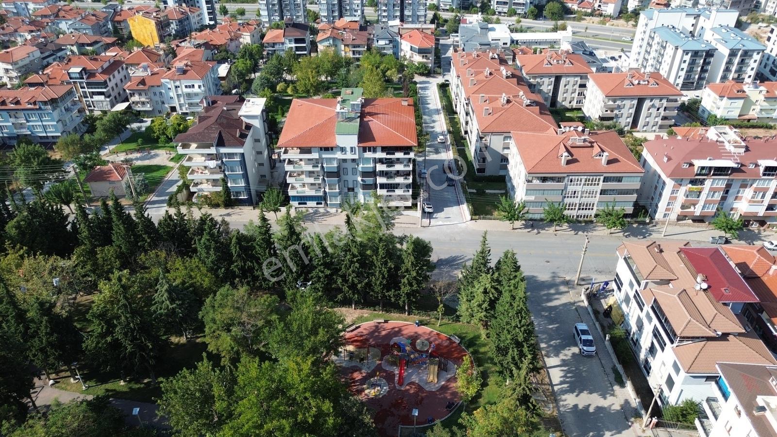 Bağbaşı Kervansarayda Çok Güzel Konum 3 Kat İmarlı Satılık Arsa — fotoğraf 11