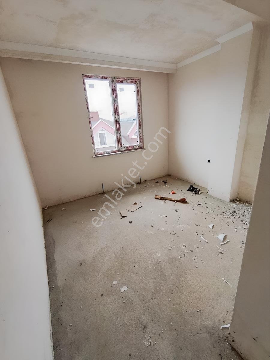 Güngören Merkez Konuma Sahip Tramvaya Yurume Mesafesinde — fotoğraf 8