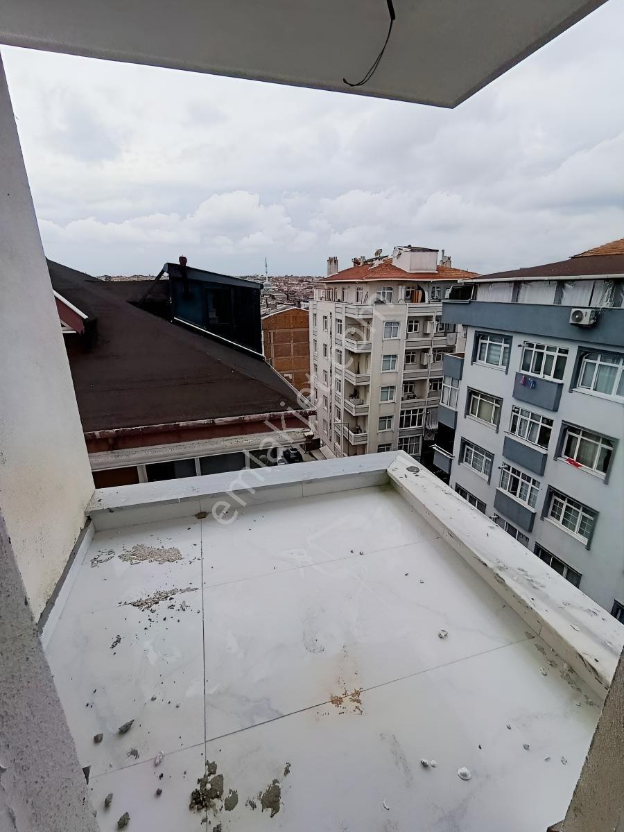 Güngören Merkez Konuma Sahip Tramvaya Yurume Mesafesinde — fotoğraf 14