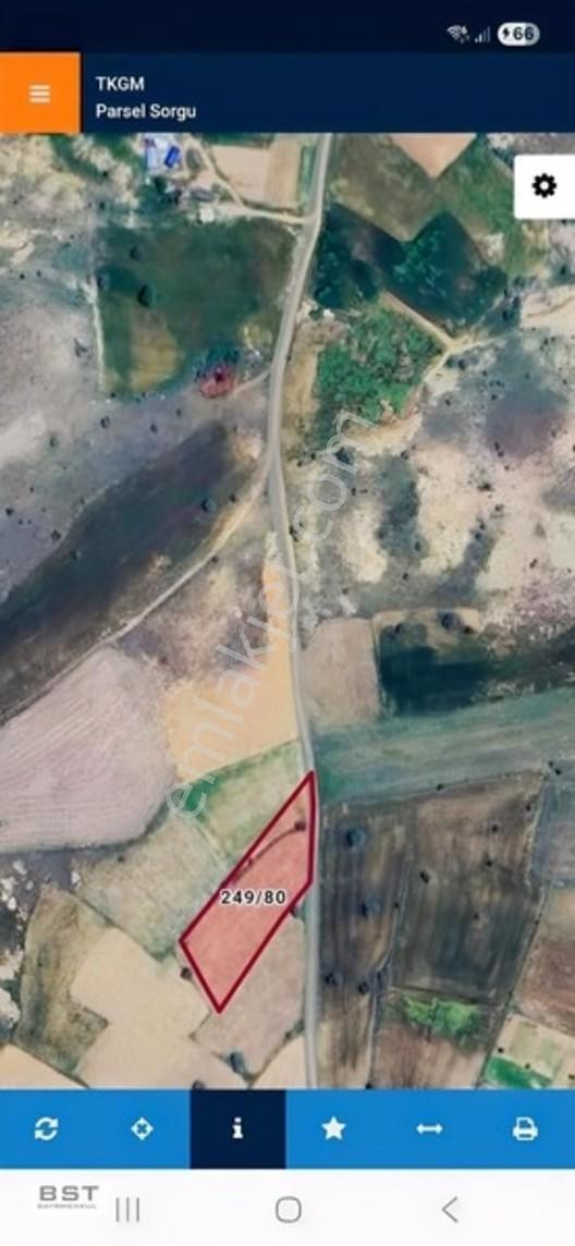 Kızılören De Satılık 4392 M2 Müstakil Tarla — fotoğraf 3
