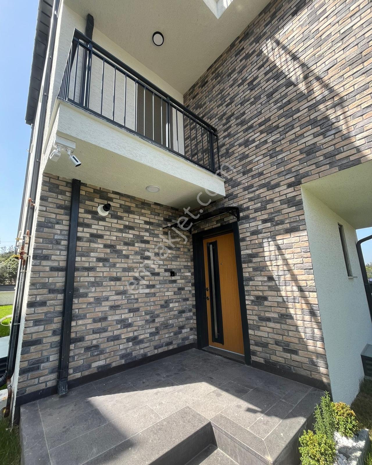 Bayramoğlu'nda İskanlı Tapu Masrafsız Ultralüx 5+2 Fourlex Villa — fotoğraf 2