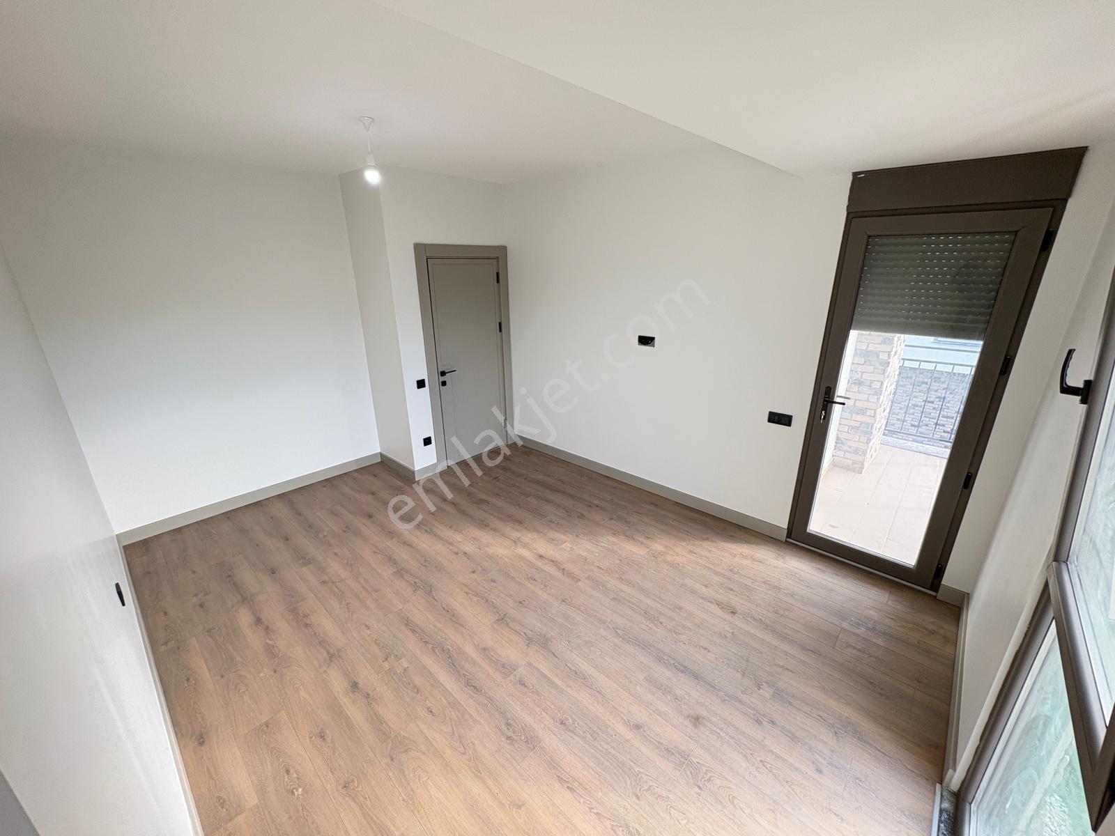 Bayramoğlu'nda İskanlı Tapu Masrafsız Ultralüx 5+2 Fourlex Villa — fotoğraf 19
