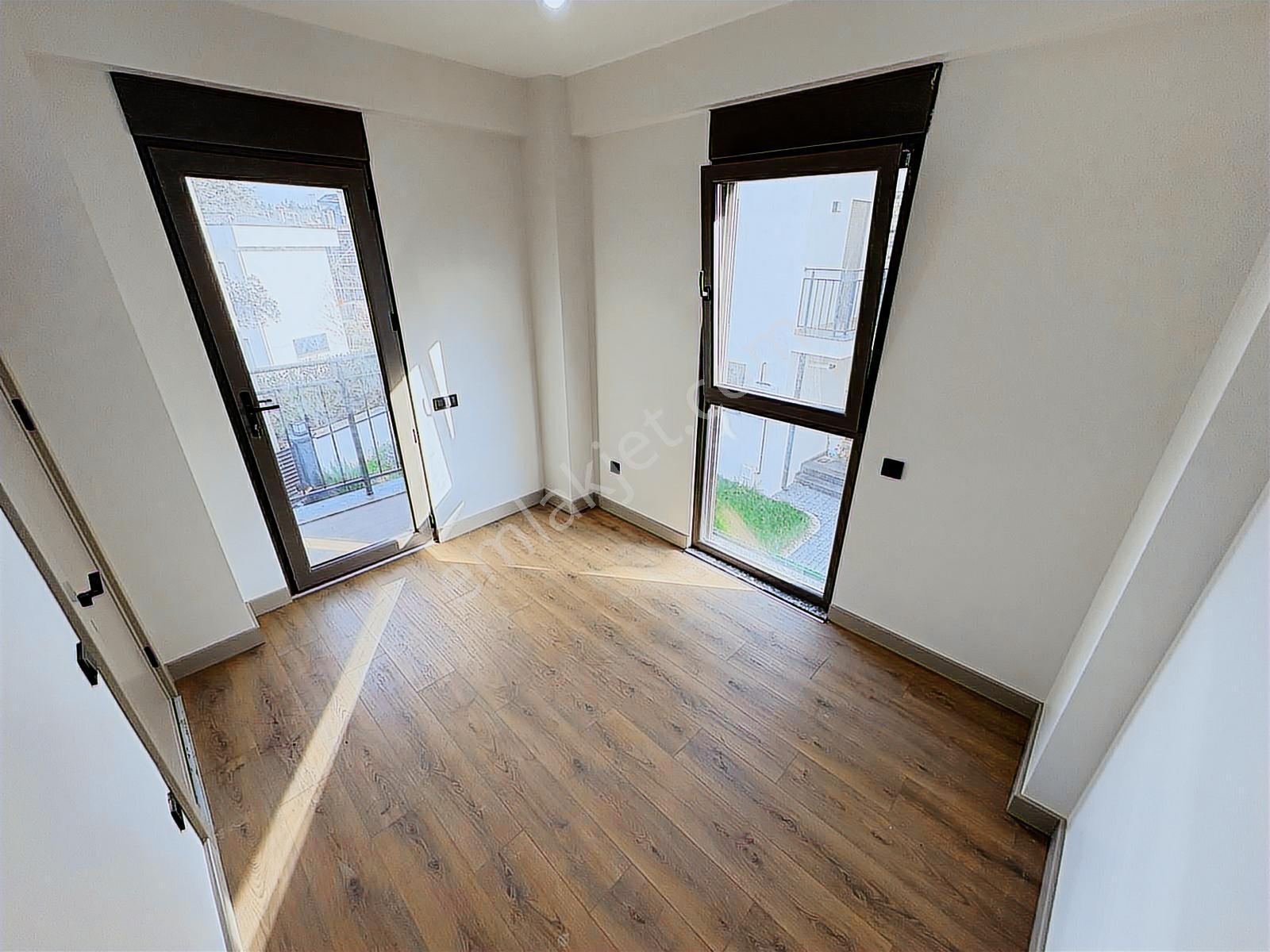 Bayramoğlu'nda İskanlı Tapu Masrafsız Ultralüx 5+2 Fourlex Villa — fotoğraf 25