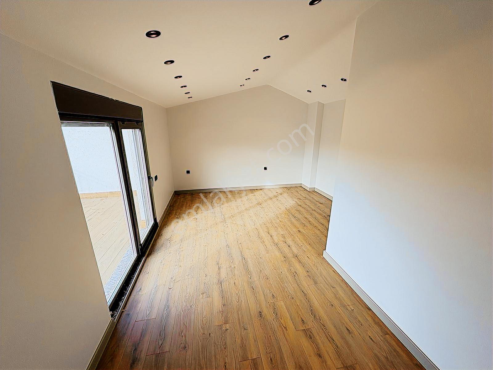 Bayramoğlu'nda İskanlı Tapu Masrafsız Ultralüx 5+2 Fourlex Villa — fotoğraf 35