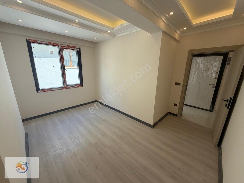 Beştelsiz Satılık Sıfır 3+1 Ebeveyn Banyolu Daire Tramvaya Yakın — fotoğraf 16