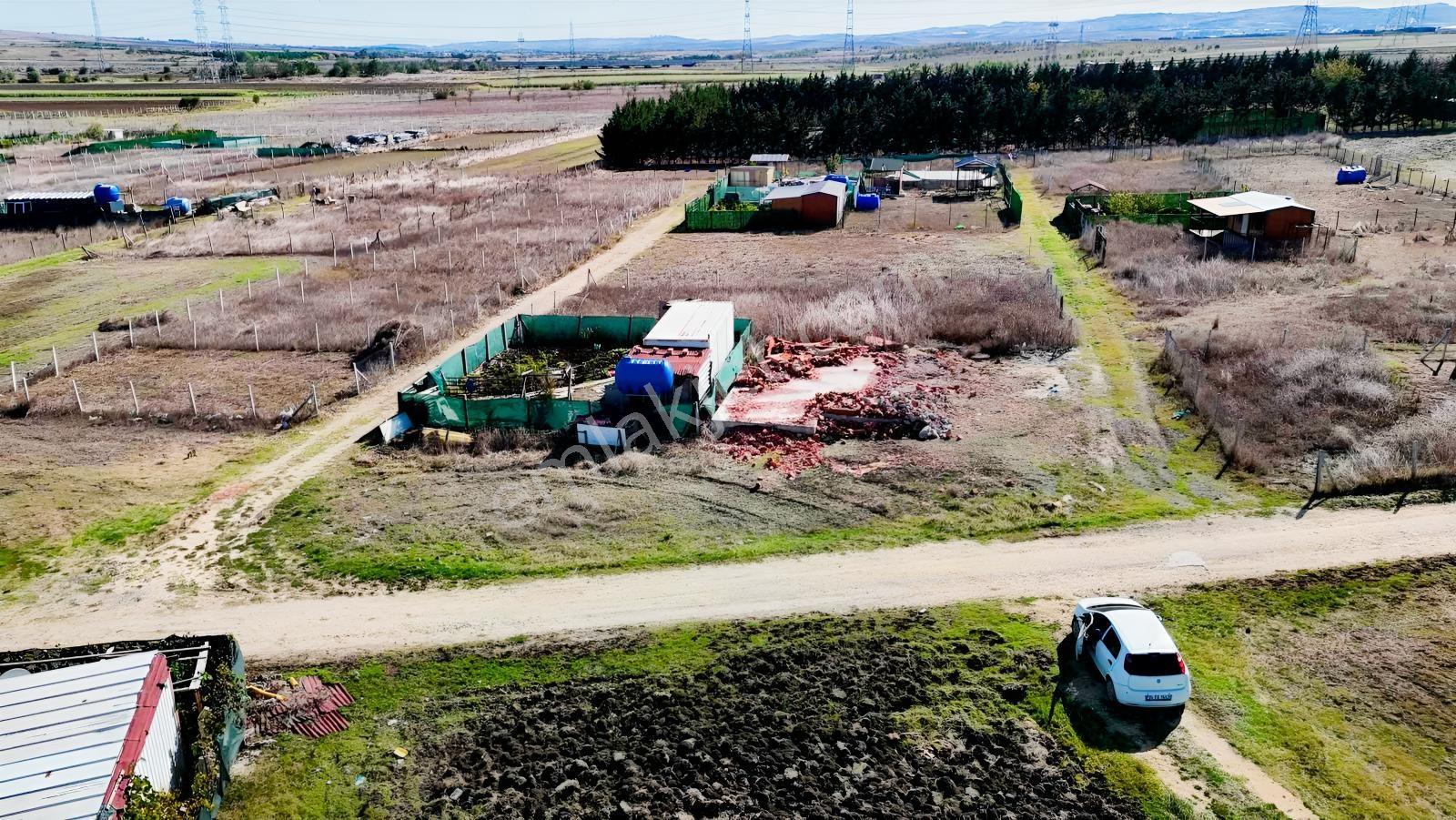 Çatalca İzzettinde Mevcut Yola Cepheli 400 M² Satılık Arazi — fotoğraf 4