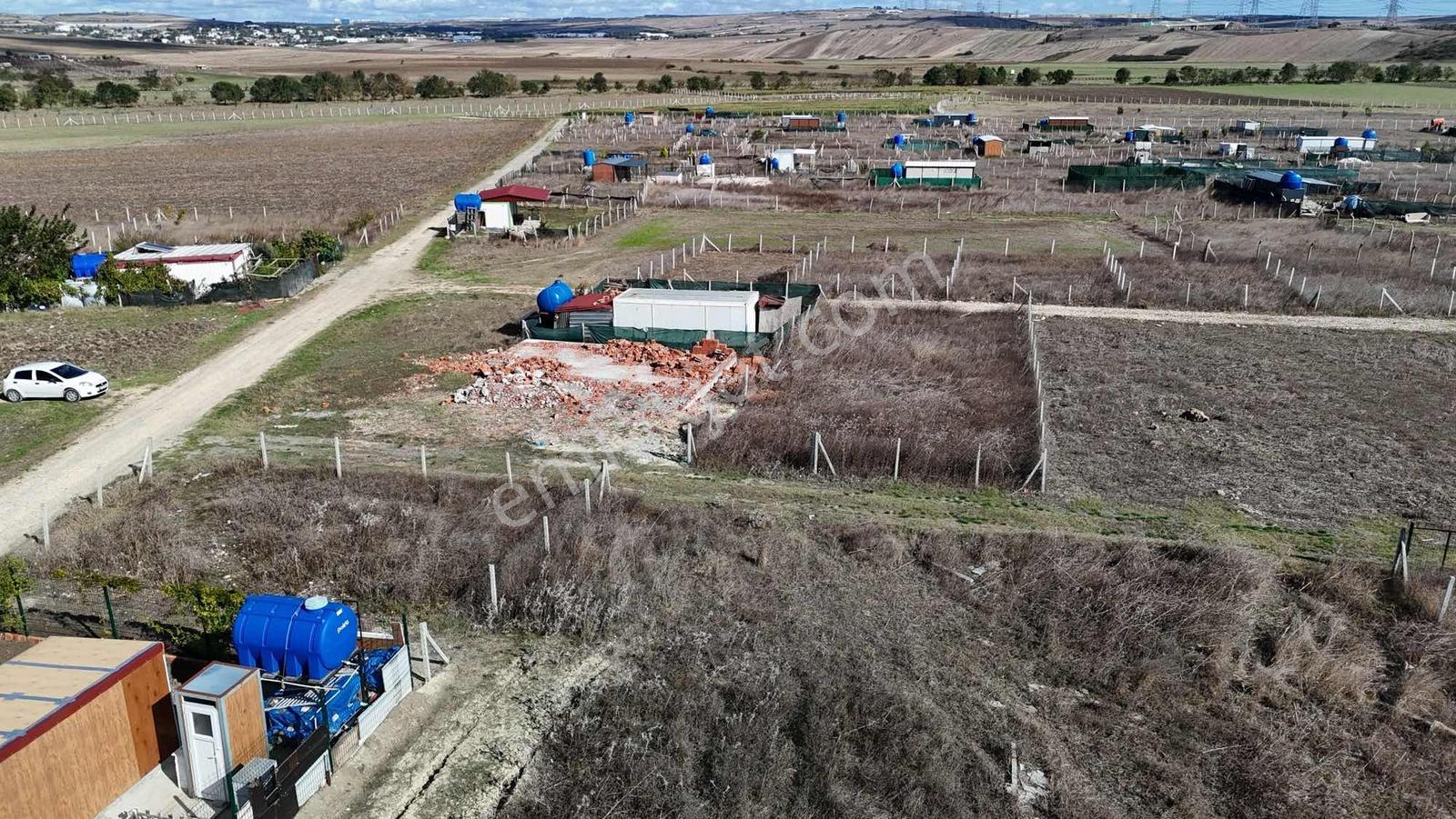 Çatalca İzzettinde Mevcut Yola Cepheli 400 M² Satılık Arazi — fotoğraf 7