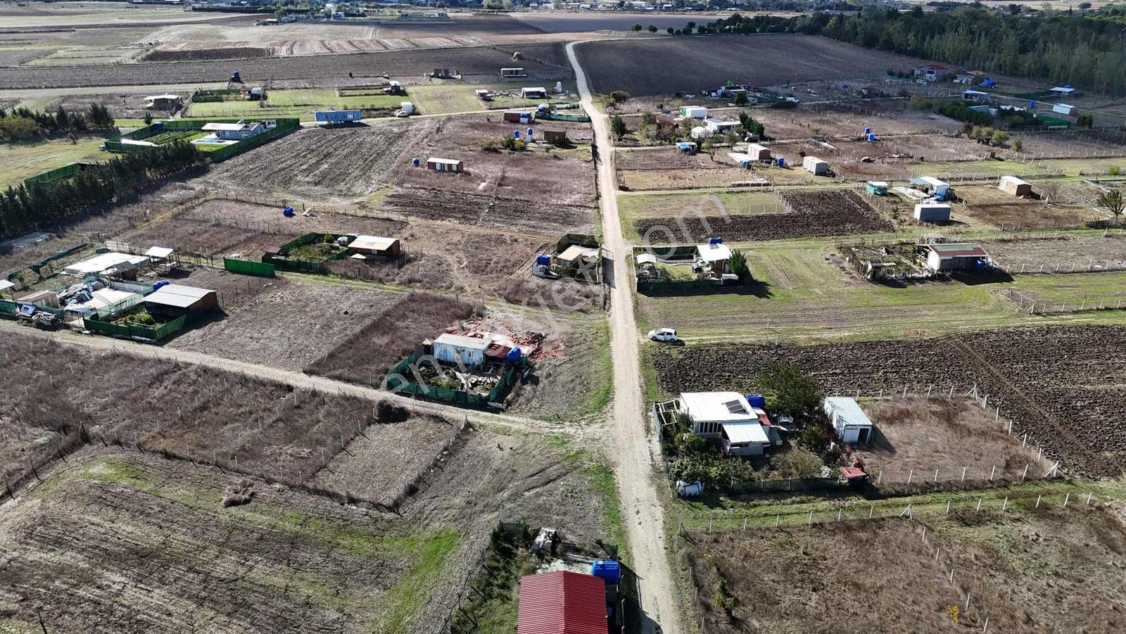 Çatalca İzzettinde Mevcut Yola Cepheli 400 M² Satılık Arazi — fotoğraf 12