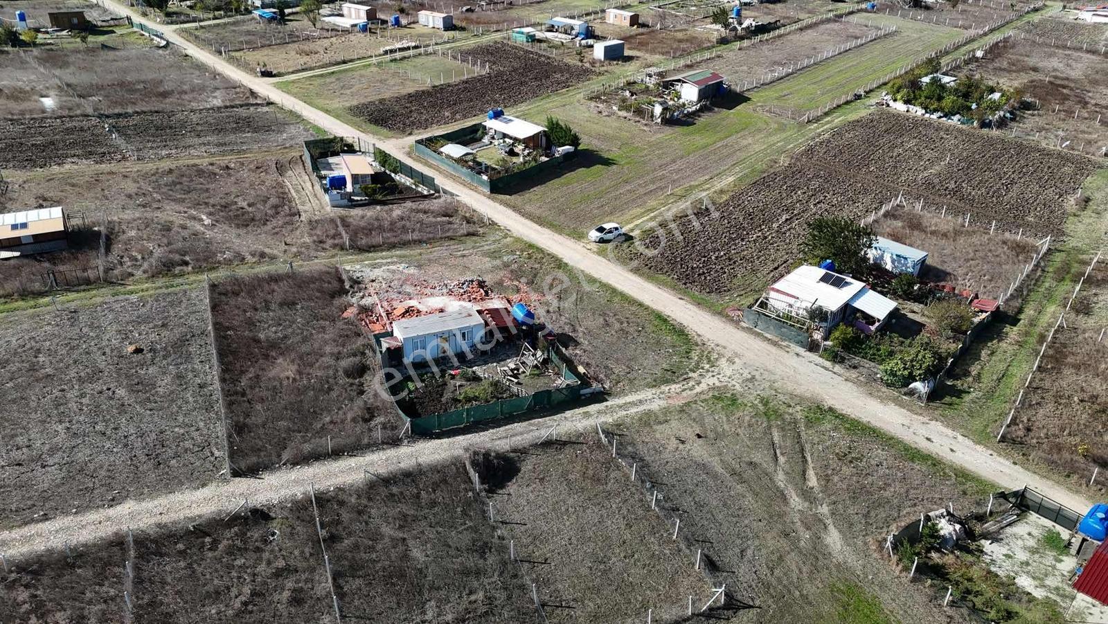 Çatalca İzzettinde Mevcut Yola Cepheli 400 M² Satılık Arazi — fotoğraf 14