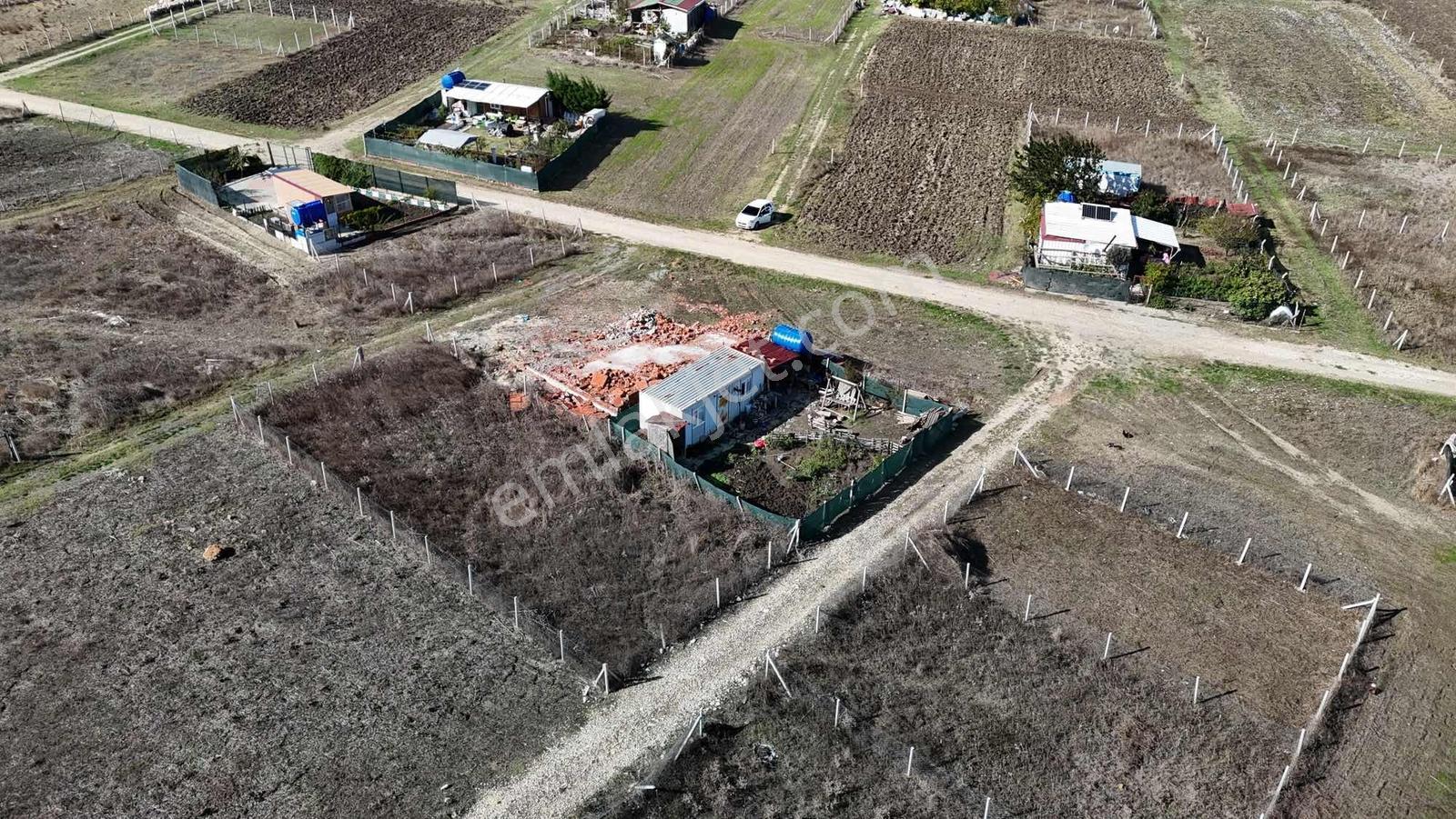 Çatalca İzzettinde Mevcut Yola Cepheli 400 M² Satılık Arazi — fotoğraf 15