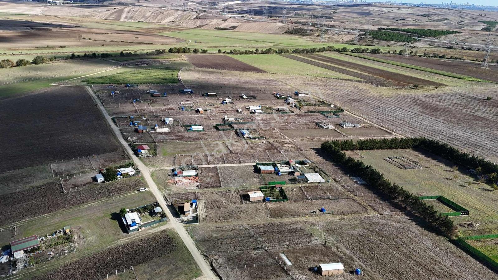 Çatalca İzzettinde Mevcut Yola Cepheli 400 M² Satılık Arazi — fotoğraf 16