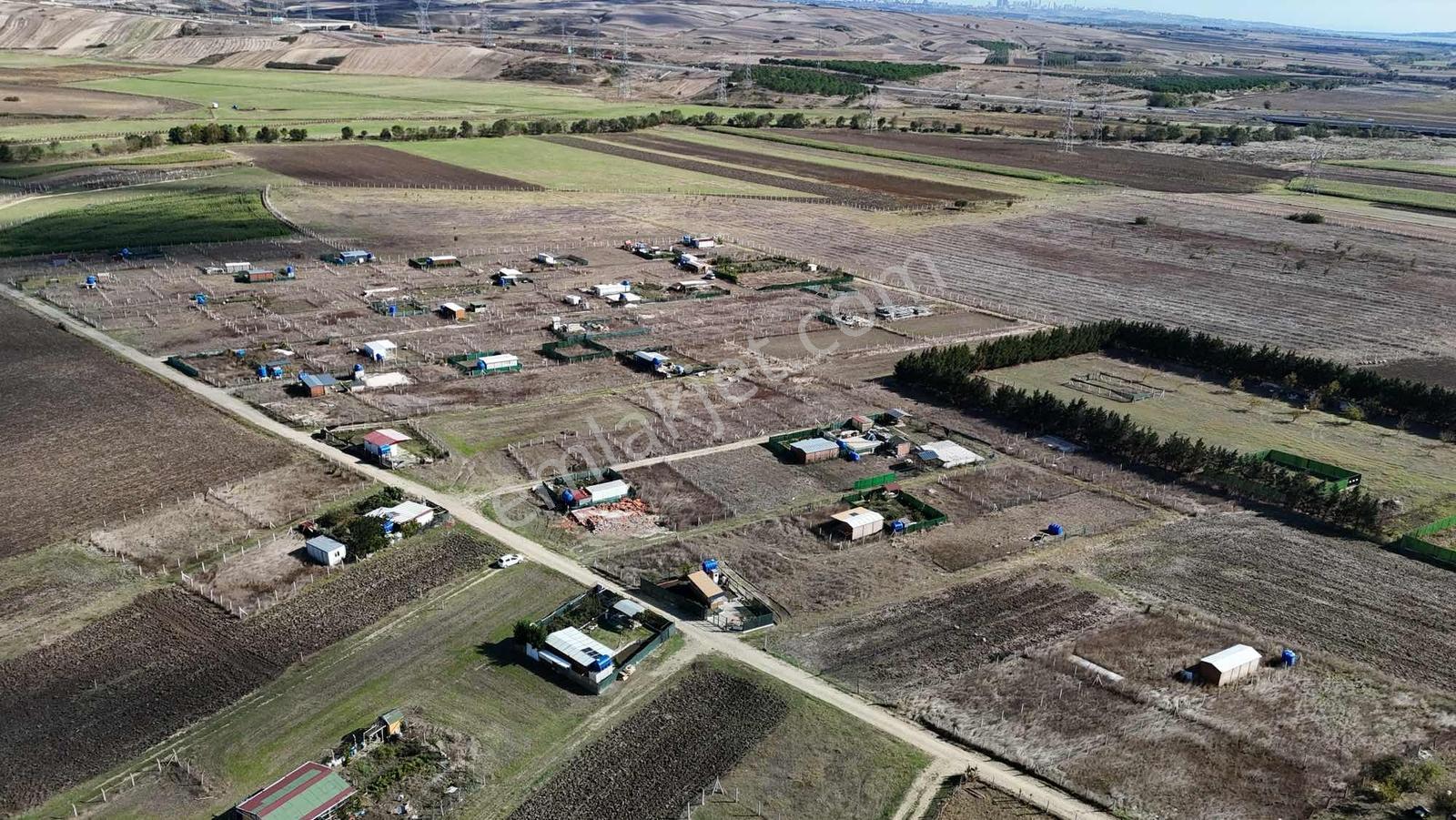 Çatalca İzzettinde Mevcut Yola Cepheli 400 M² Satılık Arazi — fotoğraf 21