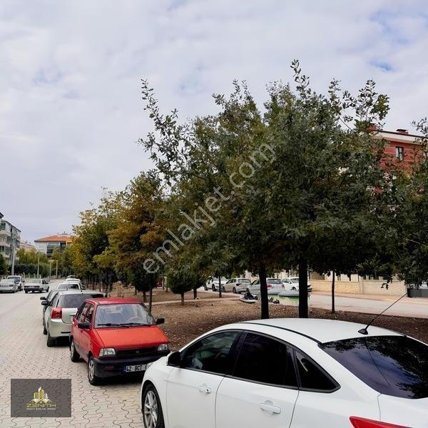 Kosova'da Veysel Karani Cad. Üzeri 2+1 Satılık Daire — fotoğraf 4