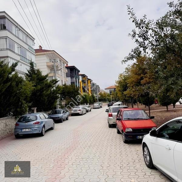 Kosova'da Veysel Karani Cad. Üzeri 2+1 Satılık Daire — fotoğraf 6