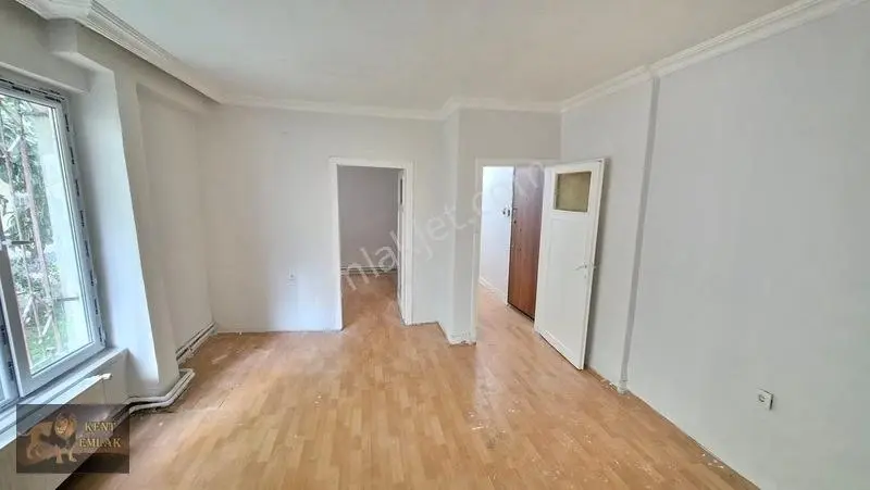 Kent Emlaktan Abidinpaşada Kot-2 De 2+1 Satılık Bahçe Katı Daire — fotoğraf 2