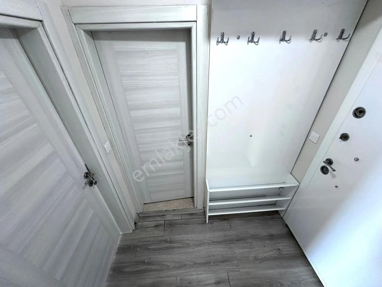 𝄞melodi Gayrimenkul'den Full Kredili Ön Cephe Üst Kat Asansörlü 1+1 Satılık Daire — fotoğraf 6